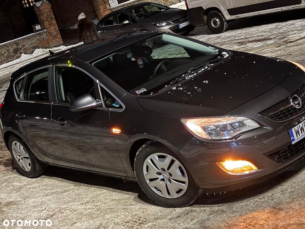 Opel Astra 1.7 CDTI Cosmo - 28