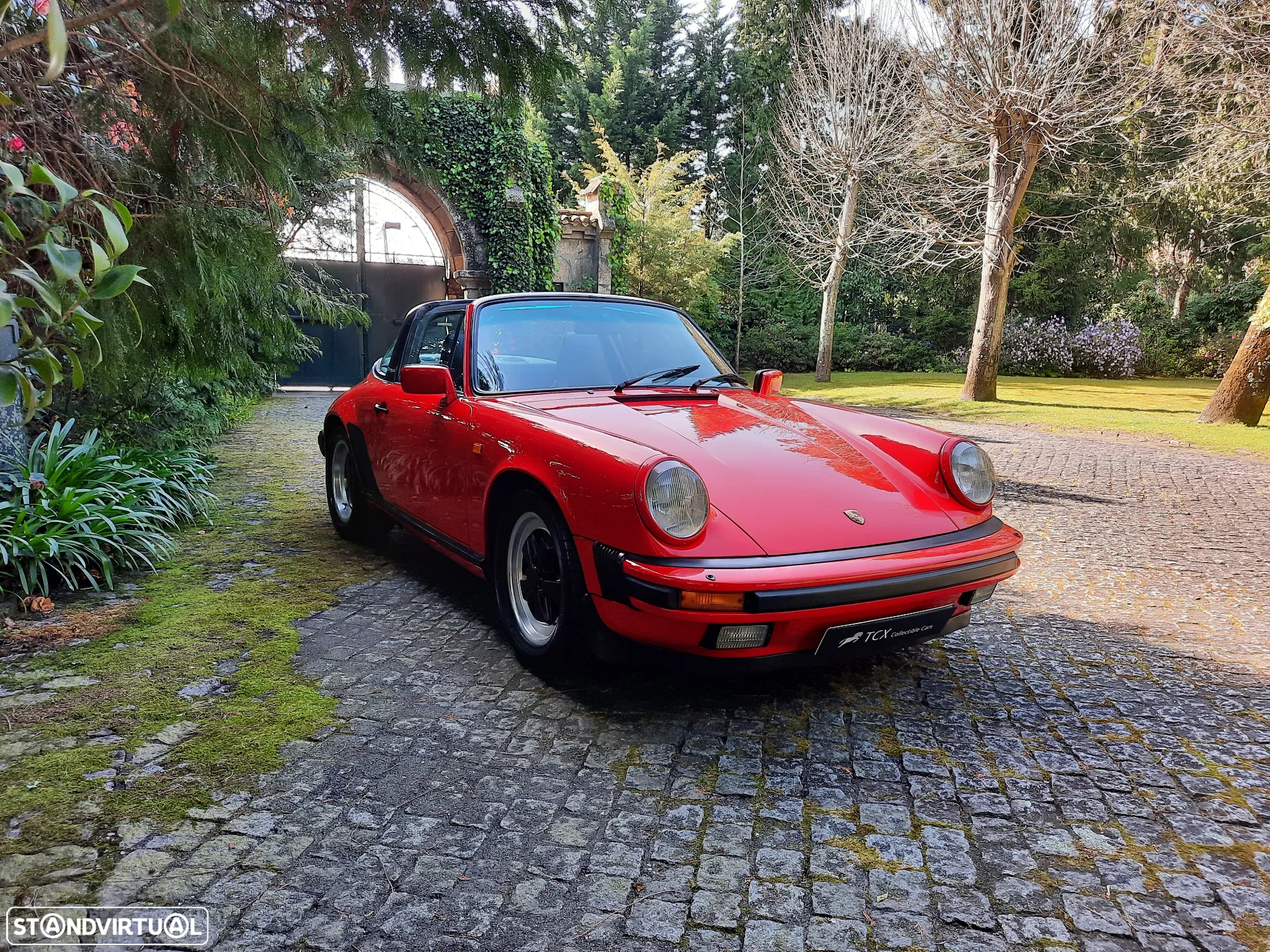 Porsche 911 Série G Carrera Targa 3.2 - 18
