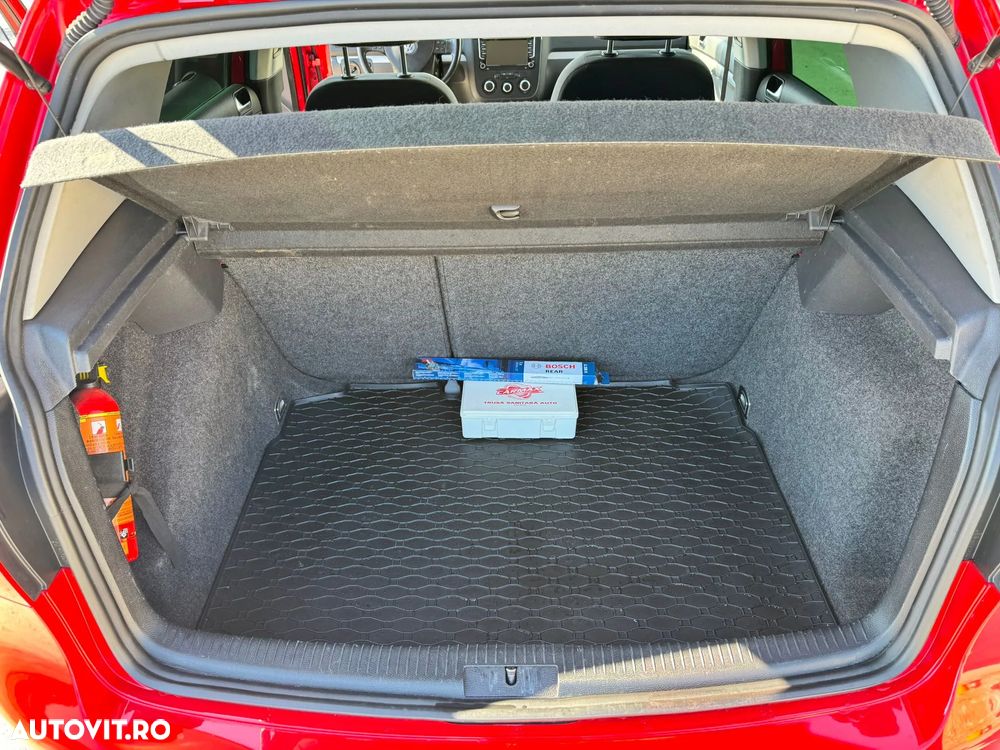 Volkswagen Golf 1.4 TSI DSG United - 10