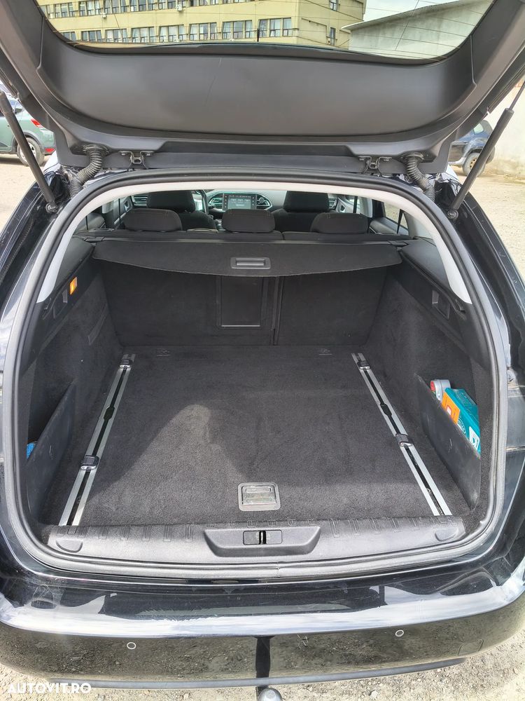 Peugeot 308 - 13