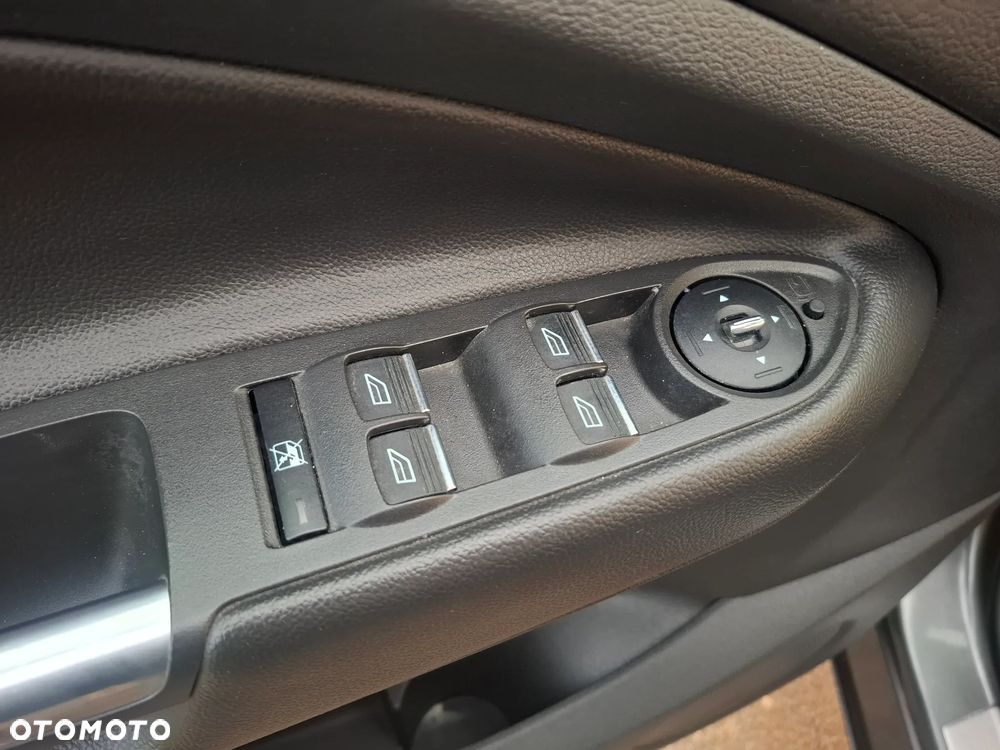 Ford Kuga 2.0 TDCi 4WD Titanium Plus - 29