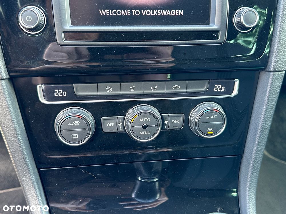 Volkswagen Golf 2.0 TDI BlueMotion Technology Cup - 28