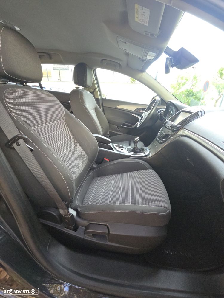 Opel Insignia Sports Tourer 1.6 CDTi Executive S/S J18 - 16
