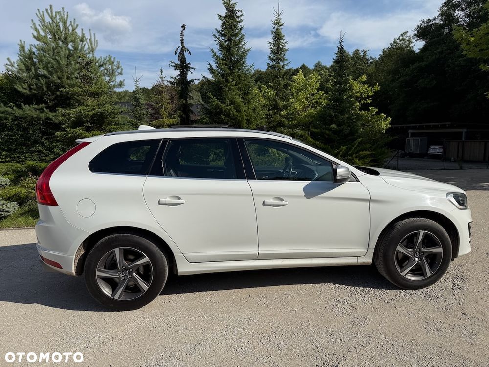 Volvo XC 60 D5 AWD Summum - 8