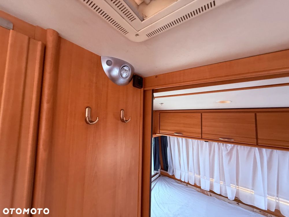 LMC Luxus 480RD - 12