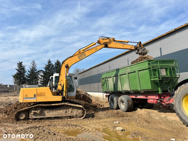 Liebherr R900B