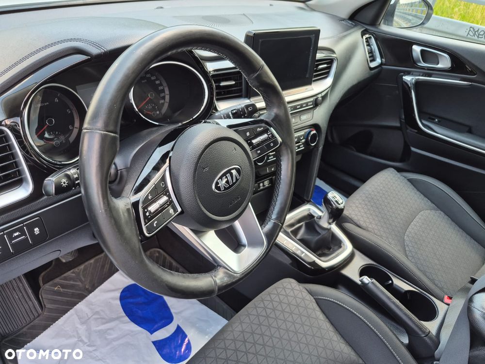 Kia Ceed 1.6 CRDi Platinum Edition - 5