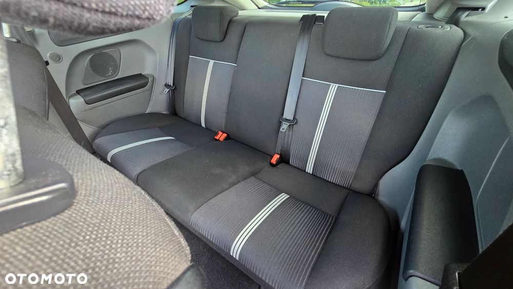 Ford Focus 1.6 16V Viva II - 31