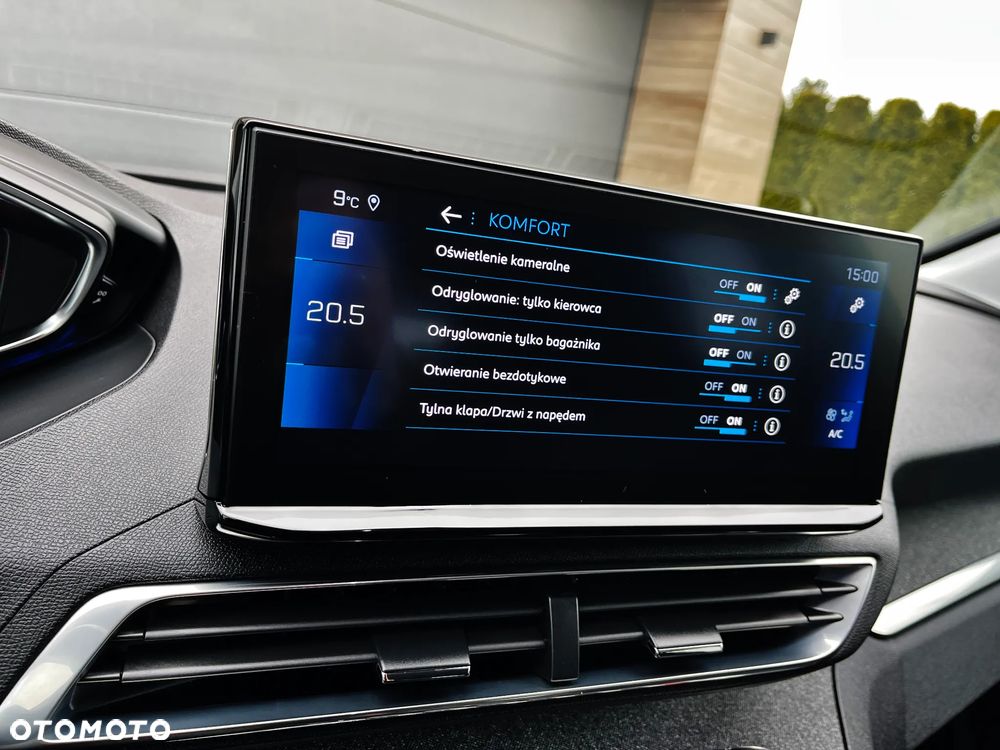 Peugeot 3008 1.2 PureTech Road Trip S&S - 31