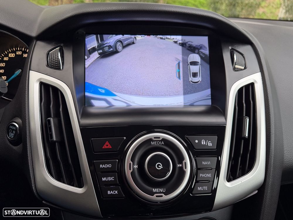 Ford Focus SW 1.6 TDCi Titanium Best - 4