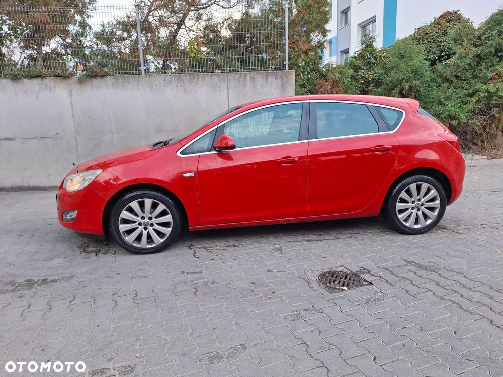 Opel Astra 2009 photo 4