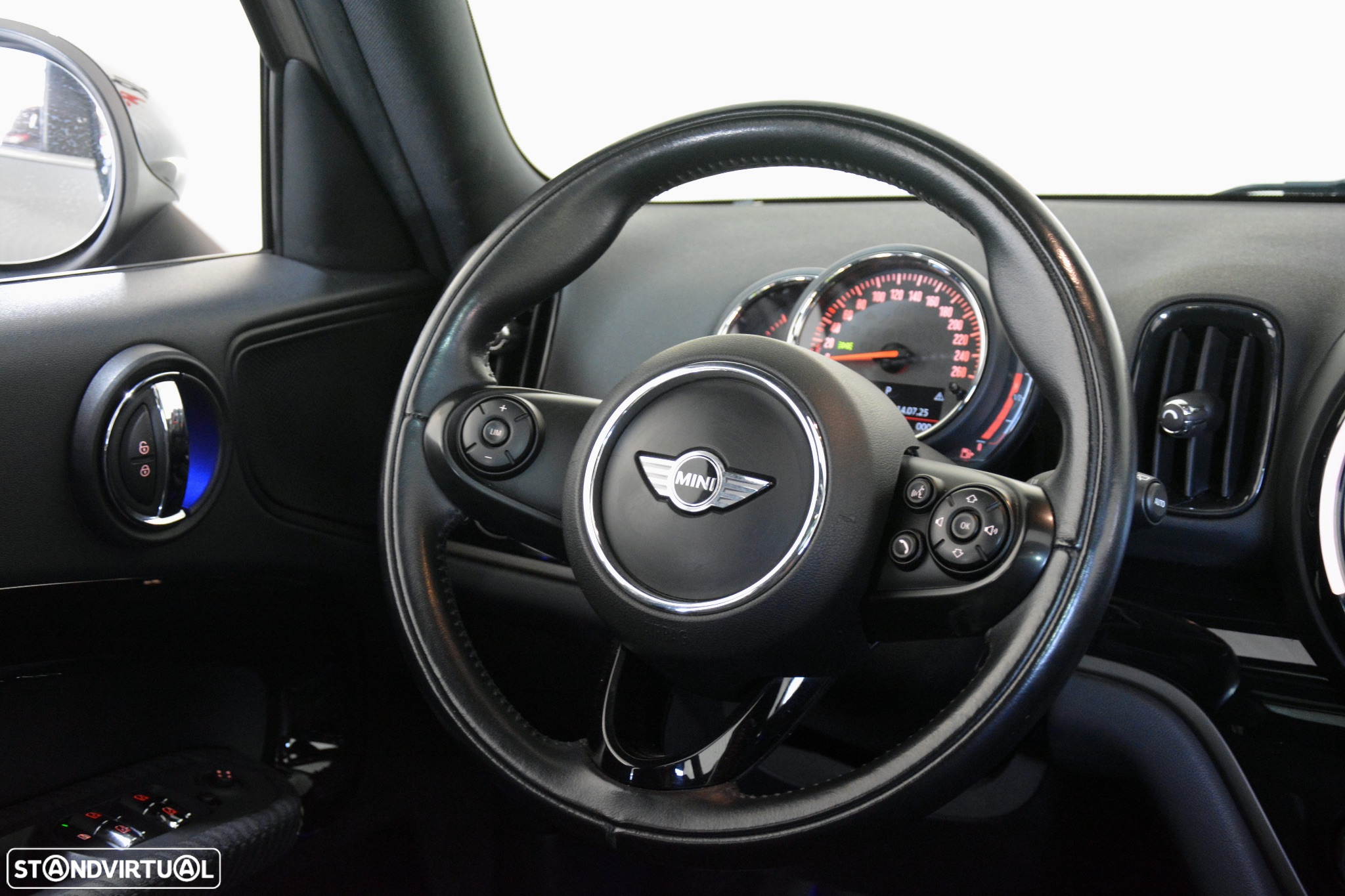 MINI Countryman Cooper SE ALL4 Auto - 23