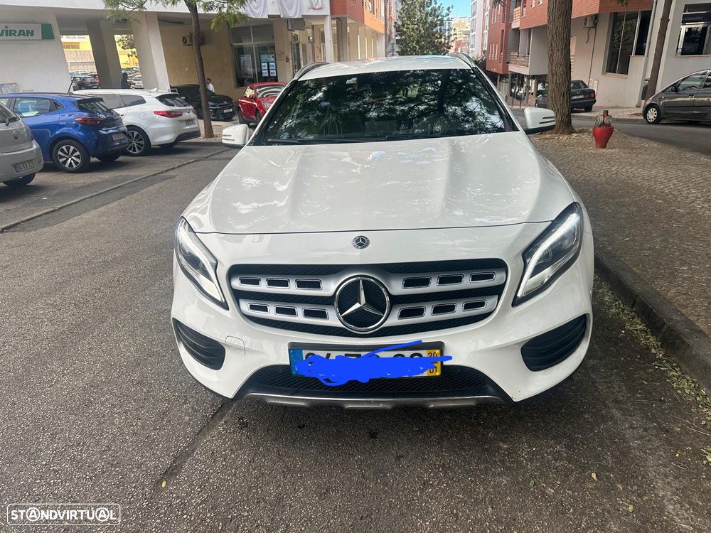Mercedes-Benz GLA 220 d - 1