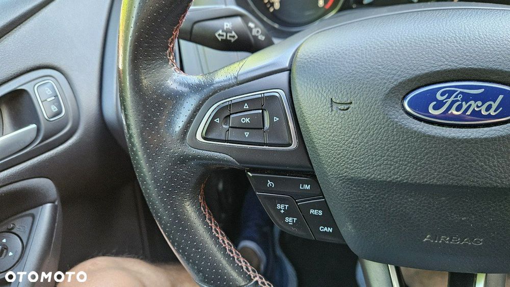 Ford Focus 1.5 EcoBoost STart-Stopp-System ST-LINE - 31