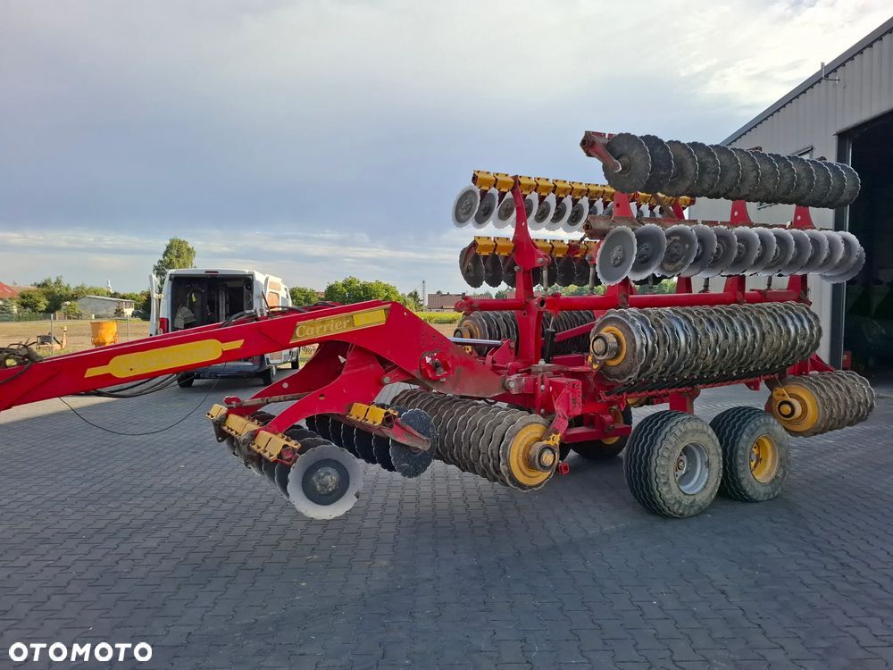 Väderstad Carrier 820 2011 rok , Nowe Talerze , Nie  Malowany , Stan Bardzo  Dobry - 2