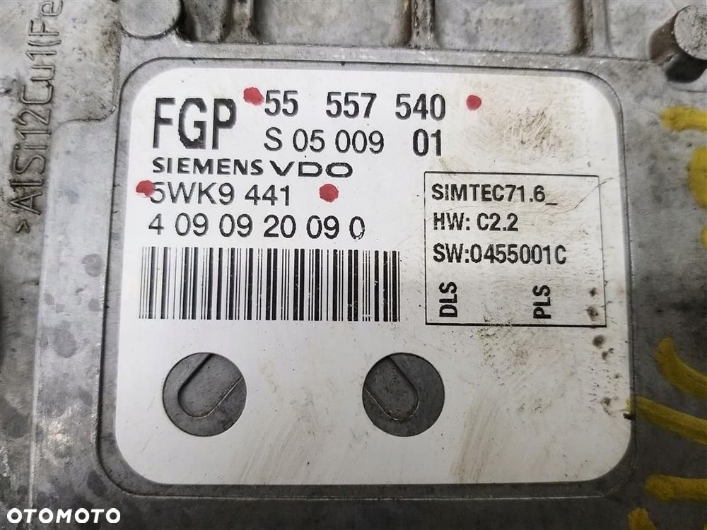 Komputer sterownik silnika Opel Signum VECTRA C 1.8B 122KM 02-2008 55557540 - 2