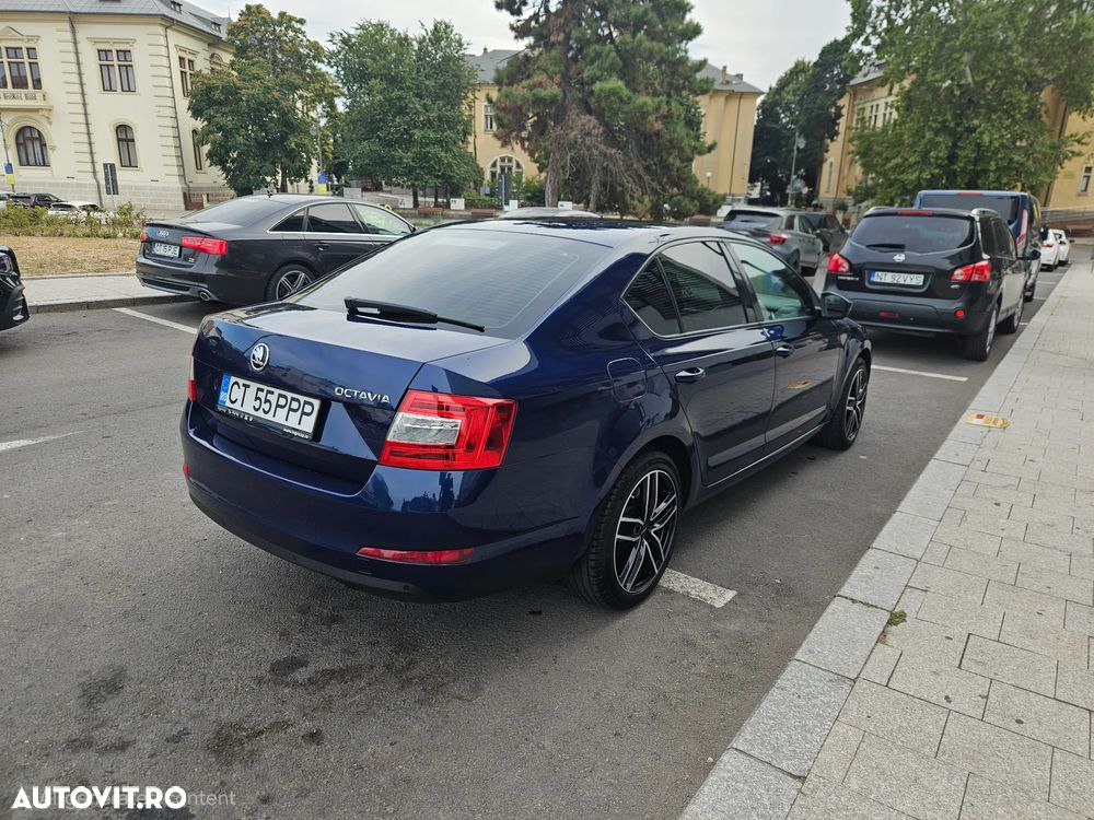 Skoda Octavia 1.6 TDI DSG Ambition - 15