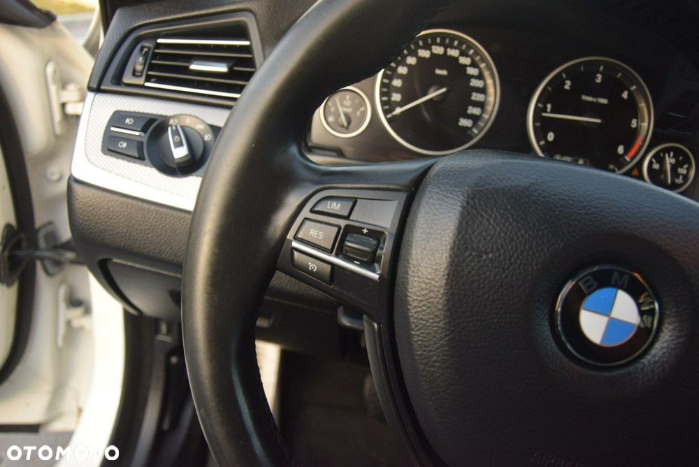 BMW Seria 5 - 34