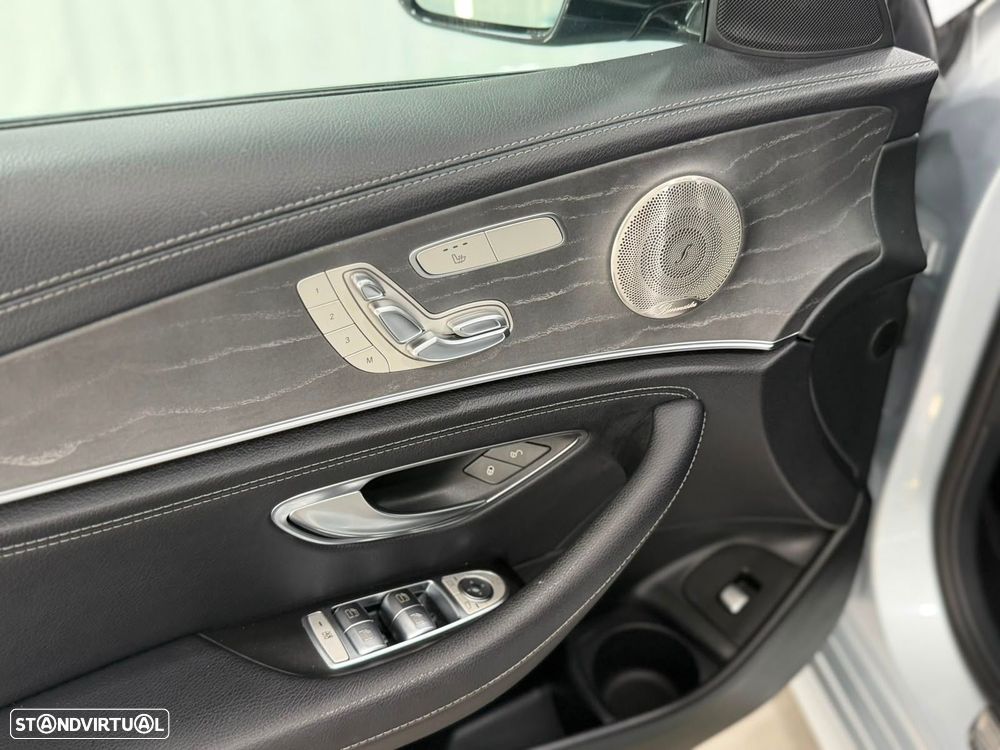 Mercedes-Benz E 300 de AMG Line - 13