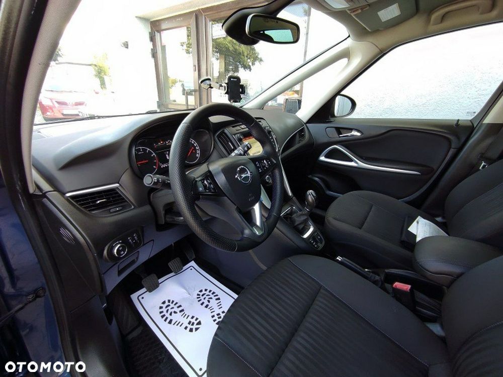 Opel Zafira - 11