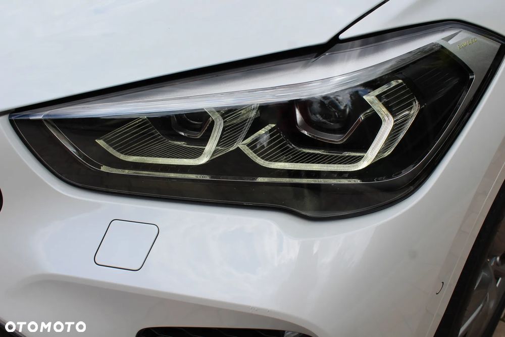 BMW X1 xDrive20i M Sport - 13