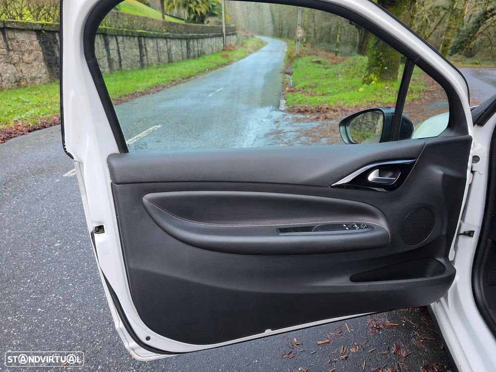 Citroën DS3 1.6 BlueHDi Sport Chic - 31