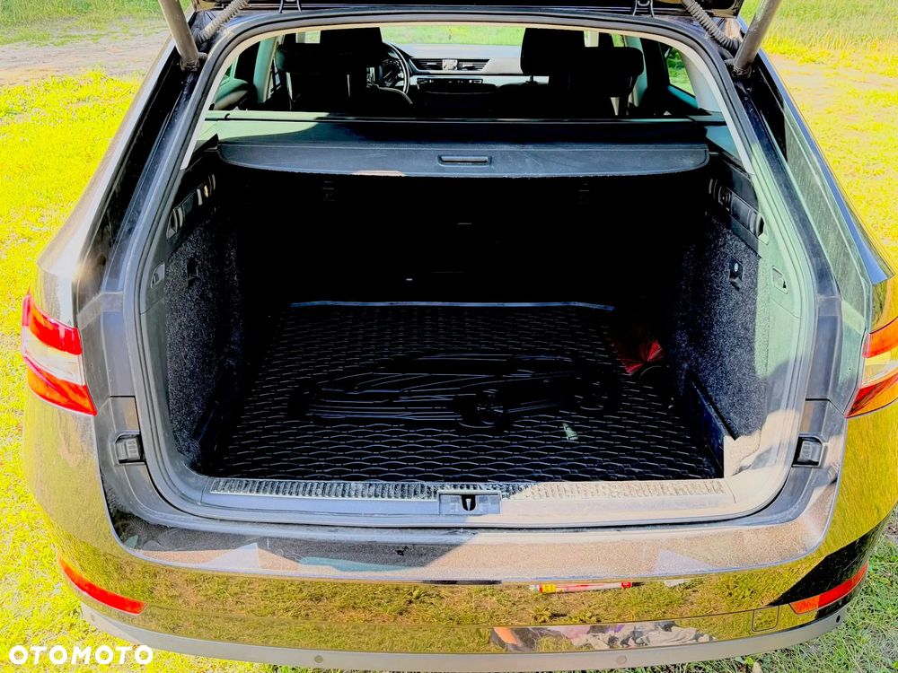 Skoda Superb 2.0 TDI DSG Ambition - 10