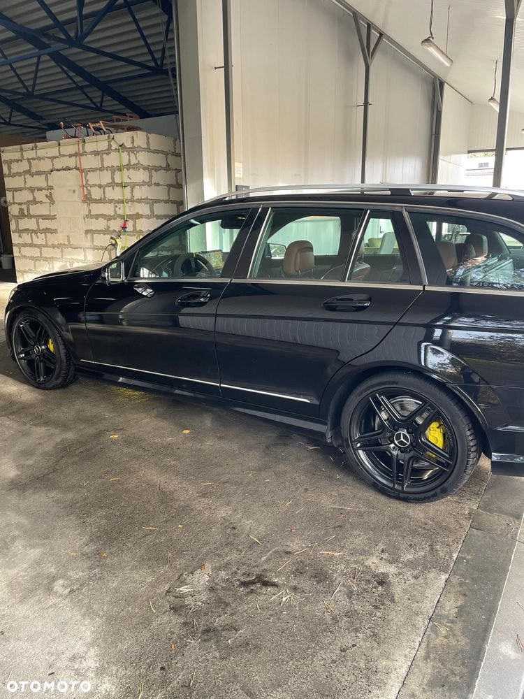 Mercedes-Benz Klasa C 250 CDI DPF Automatik BlueEFFICIENCY Special Edition - 12