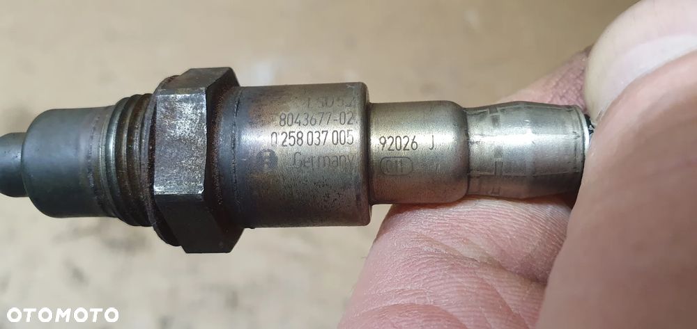 Sonda lambda czujnik BMW M5 G30 F90 4.4 V8 8043677 0258037005 - 8
