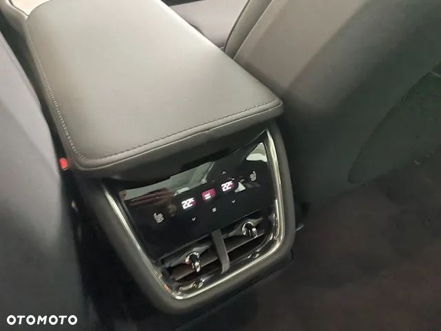 Volvo EX90 111kWh Twin AWD Plus 7 os - 8
