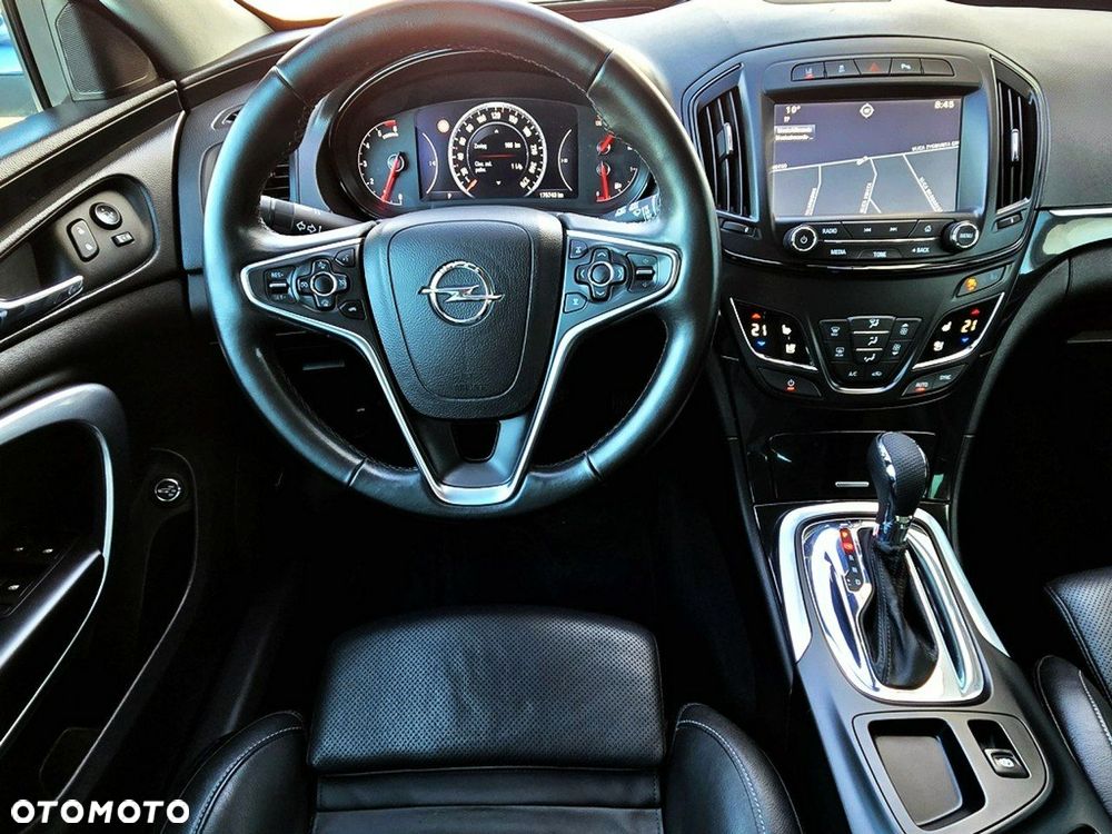 Opel Insignia - 12