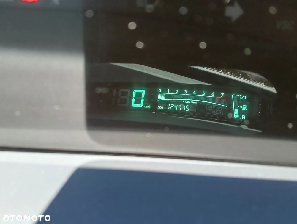 Toyota Yaris 1.3 Luna Premium - 15
