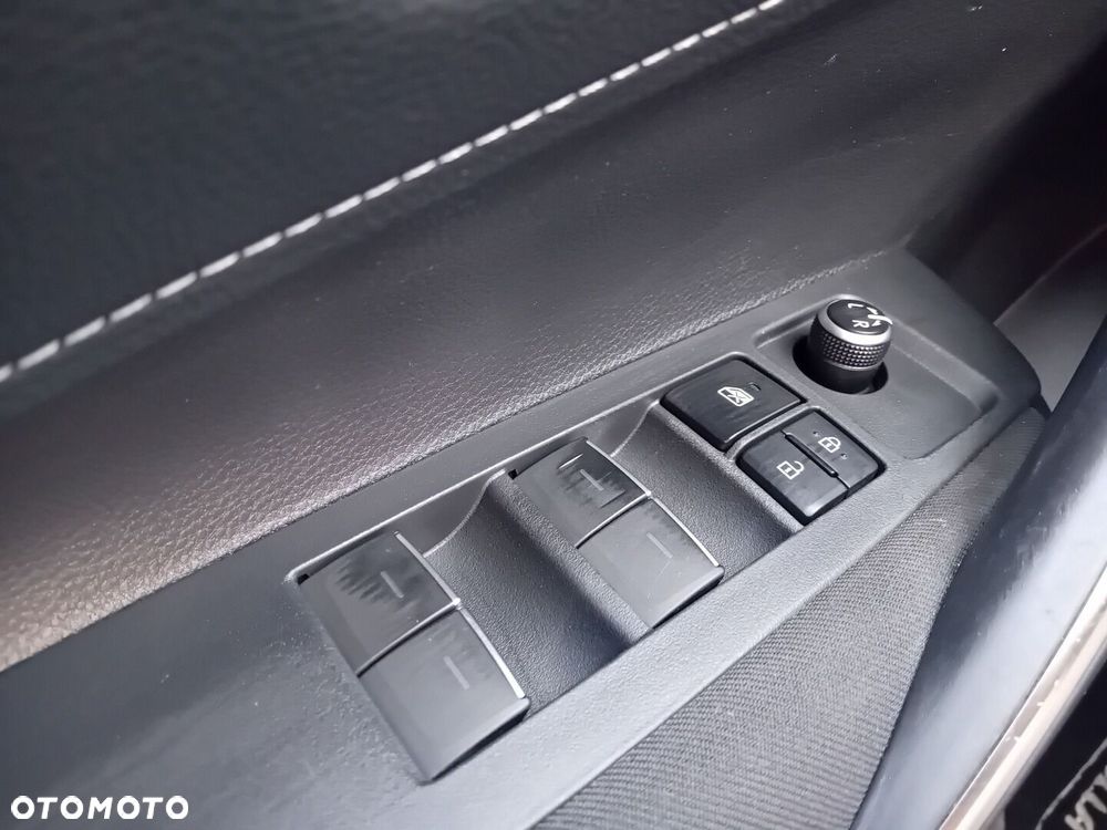 Toyota Corolla 1.8 Hybrid Comfort - 24