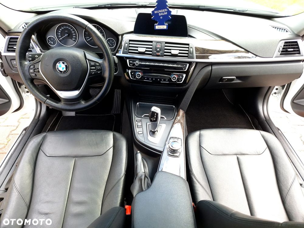 BMW Seria 3 320i Luxury Line - 8