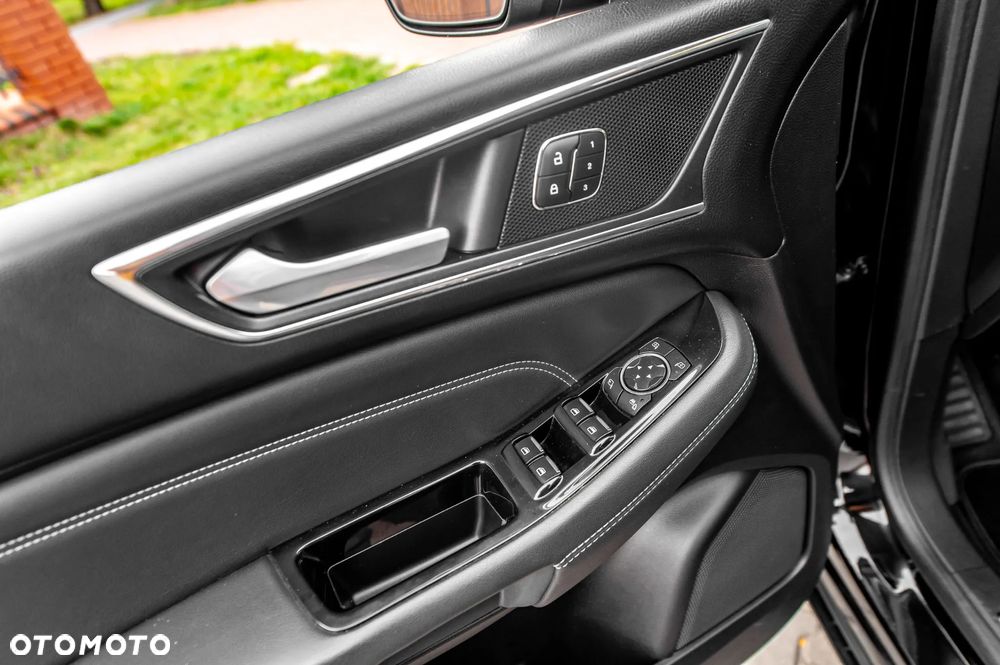 Ford S-Max 2.0 TDCi Allrad Titanium - 30