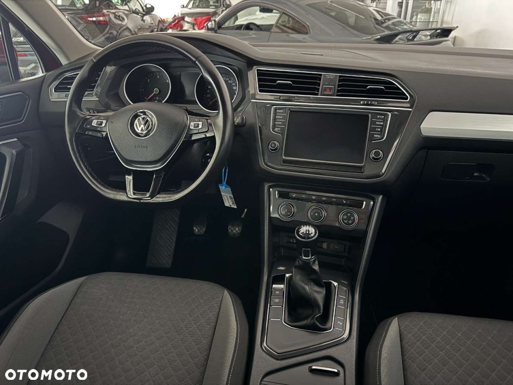 Volkswagen Tiguan - 7