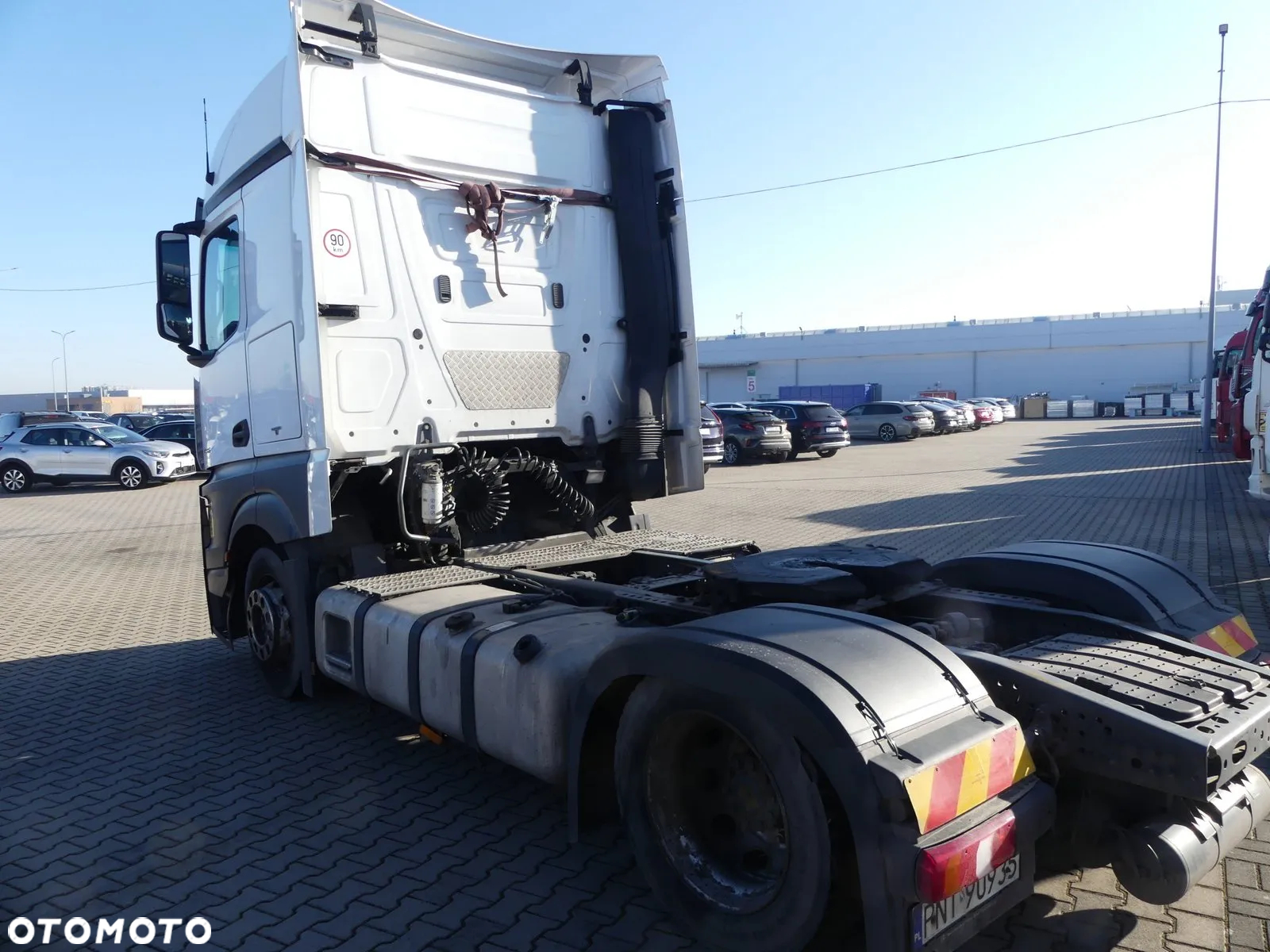 Mercedes-Benz Actros - 9