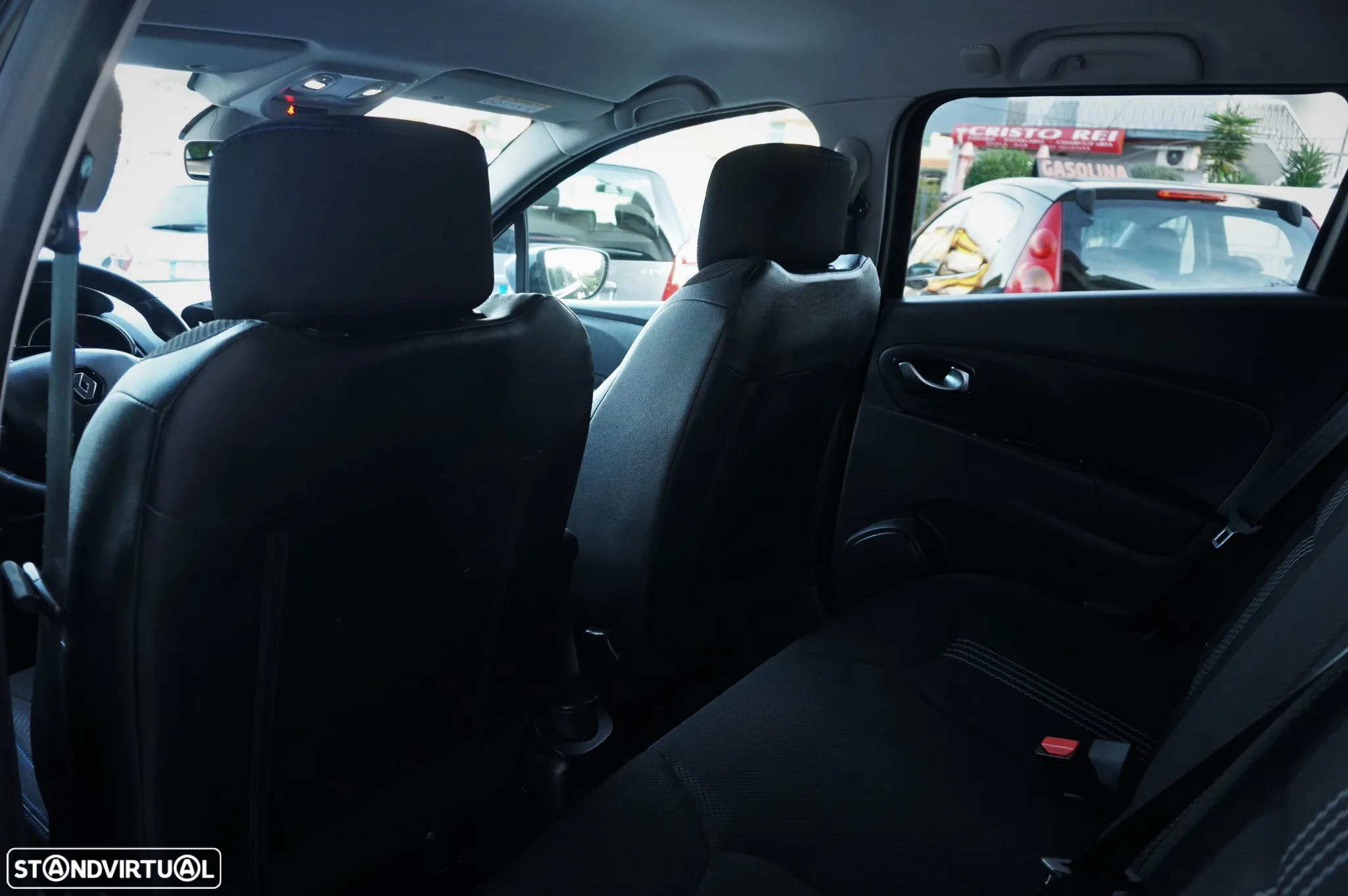 Renault Clio Sport Tourer 1.5 dCi GT Line - 12