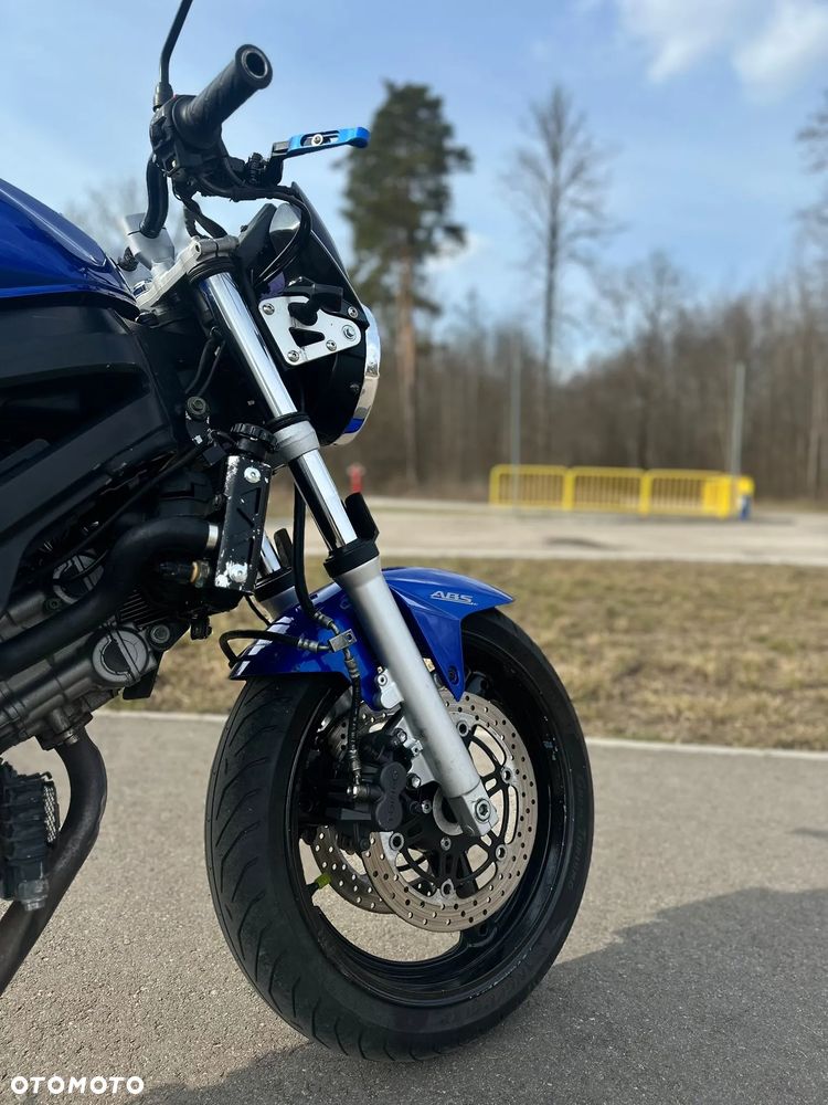Suzuki SV - 16