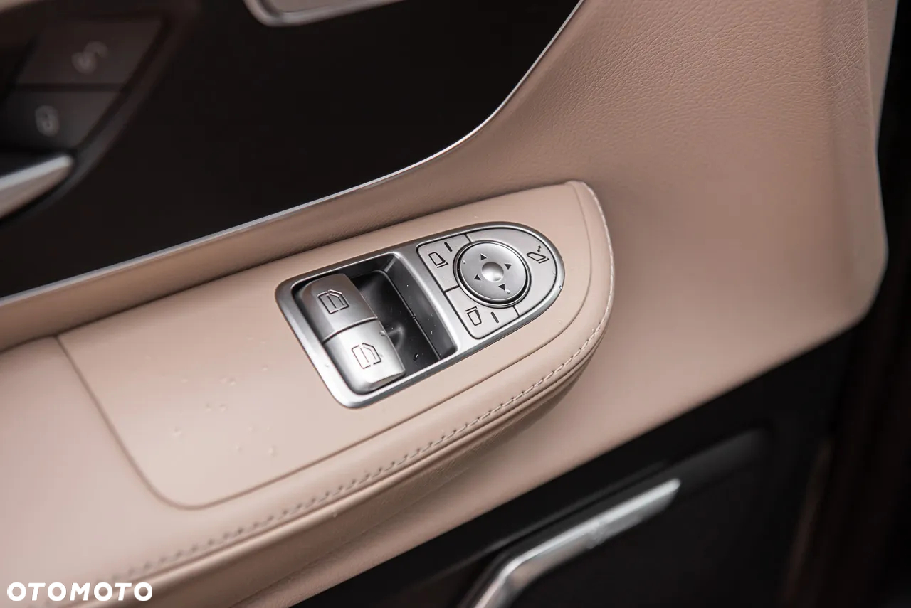Mercedes-Benz Klasa V 300 d 4-Matic Avantgarde 9G-Tronic (ekstra d³) - 17