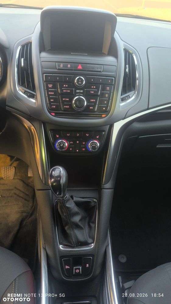 Opel Zafira Tourer 1.4 Turbo Innovation - 25