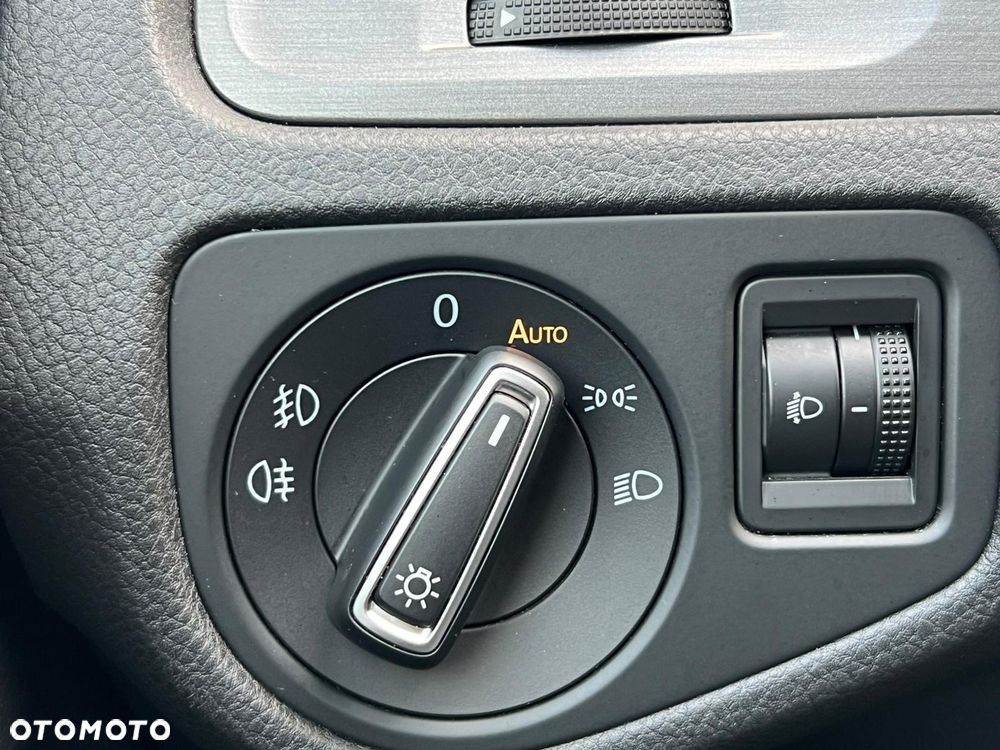 Volkswagen Golf VII 1.2 TSI BMT Comfortline Perfectline - 31