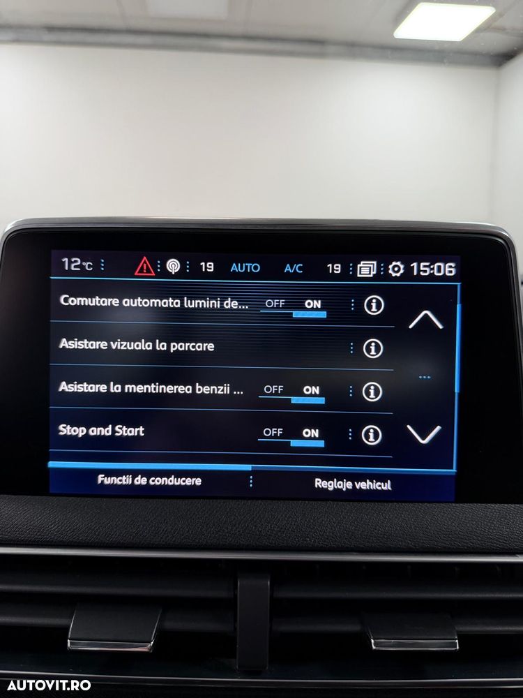 Peugeot 3008 1.6 THP EAT6 Allure - 16