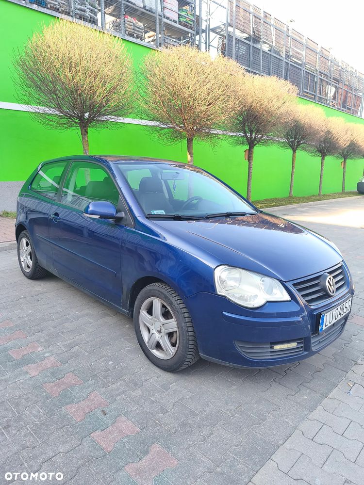 Volkswagen Polo 1.4 16V Comfortline - 1
