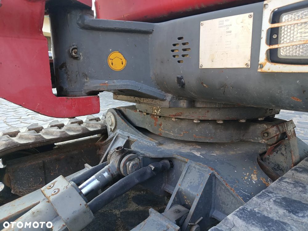 Yanmar B25V - 6