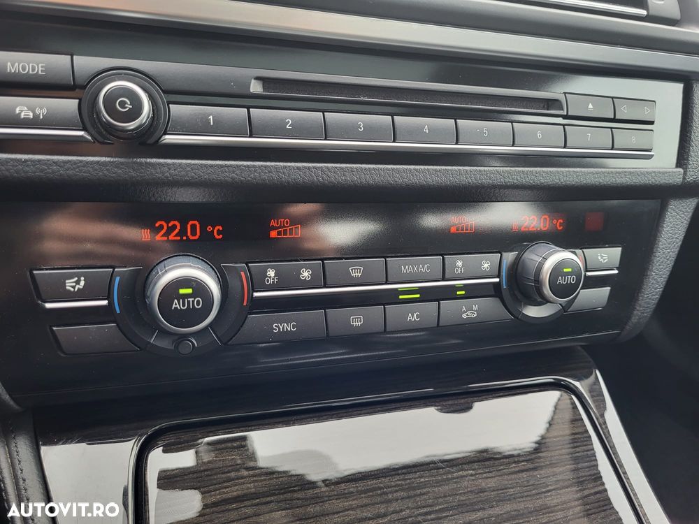 BMW Seria 5 535i xDrive Aut. Luxury Line - 17