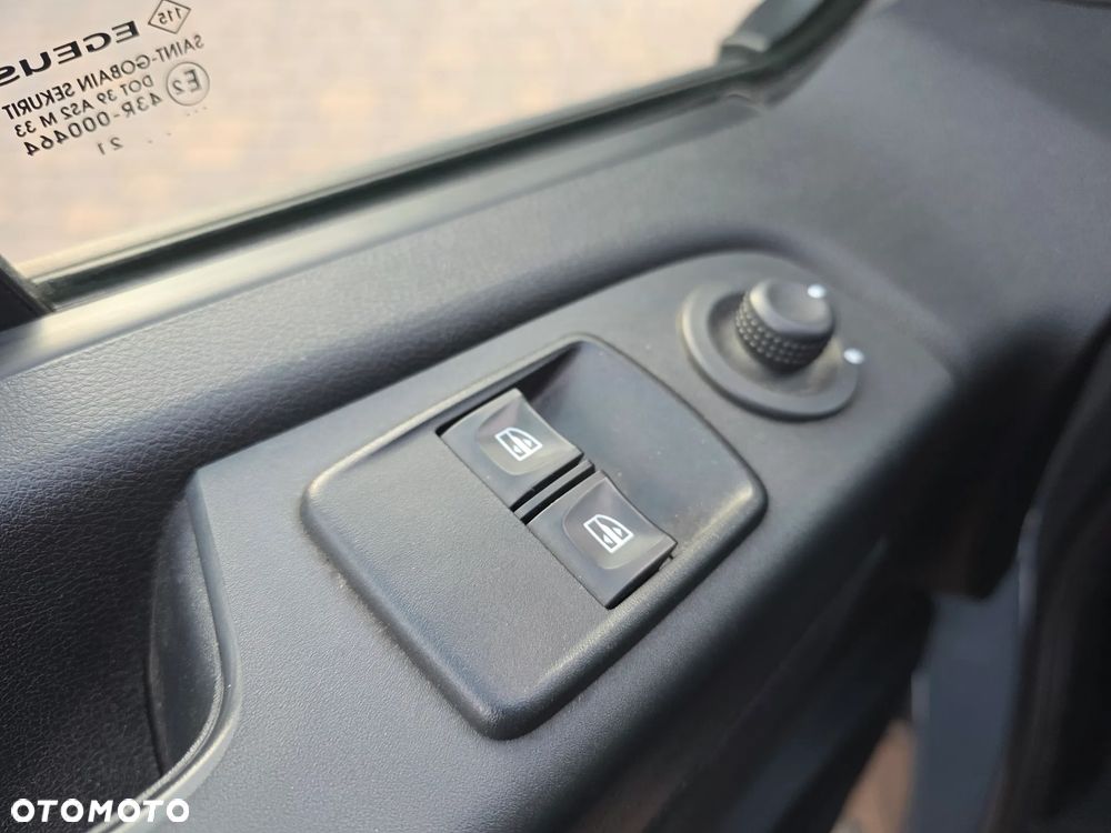 Renault Trafic - 29