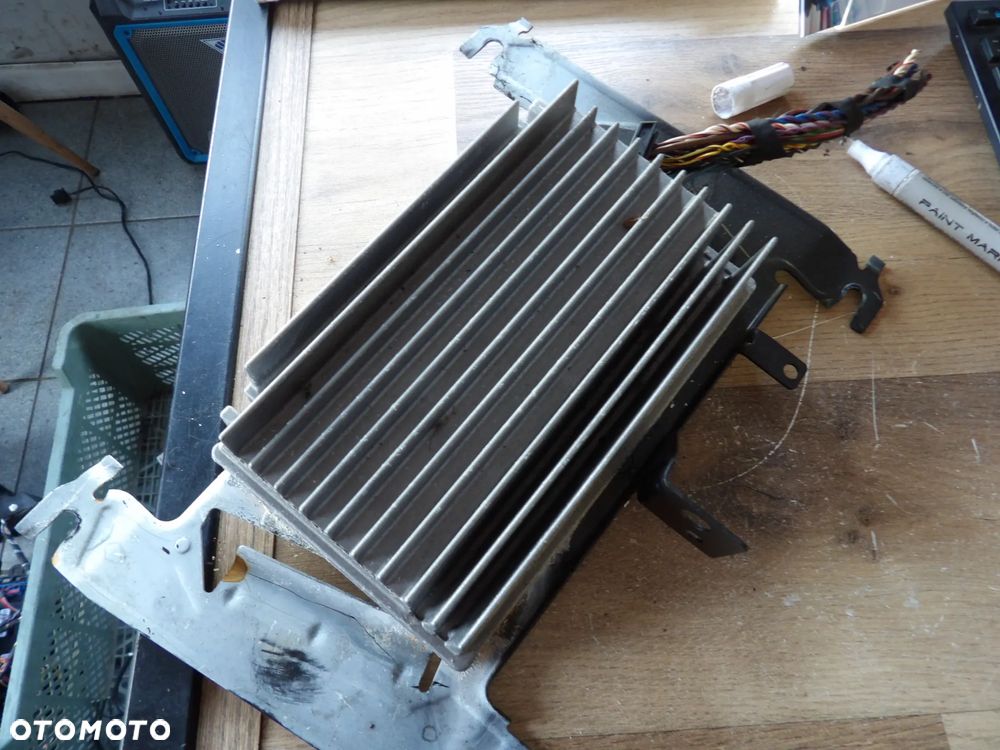 BMW - F30,F31 - WZMACNIACZ AUDIO - HIFI - 9312454 - 1