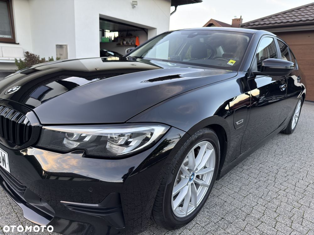 BMW Seria 3 330e Advantage - 13