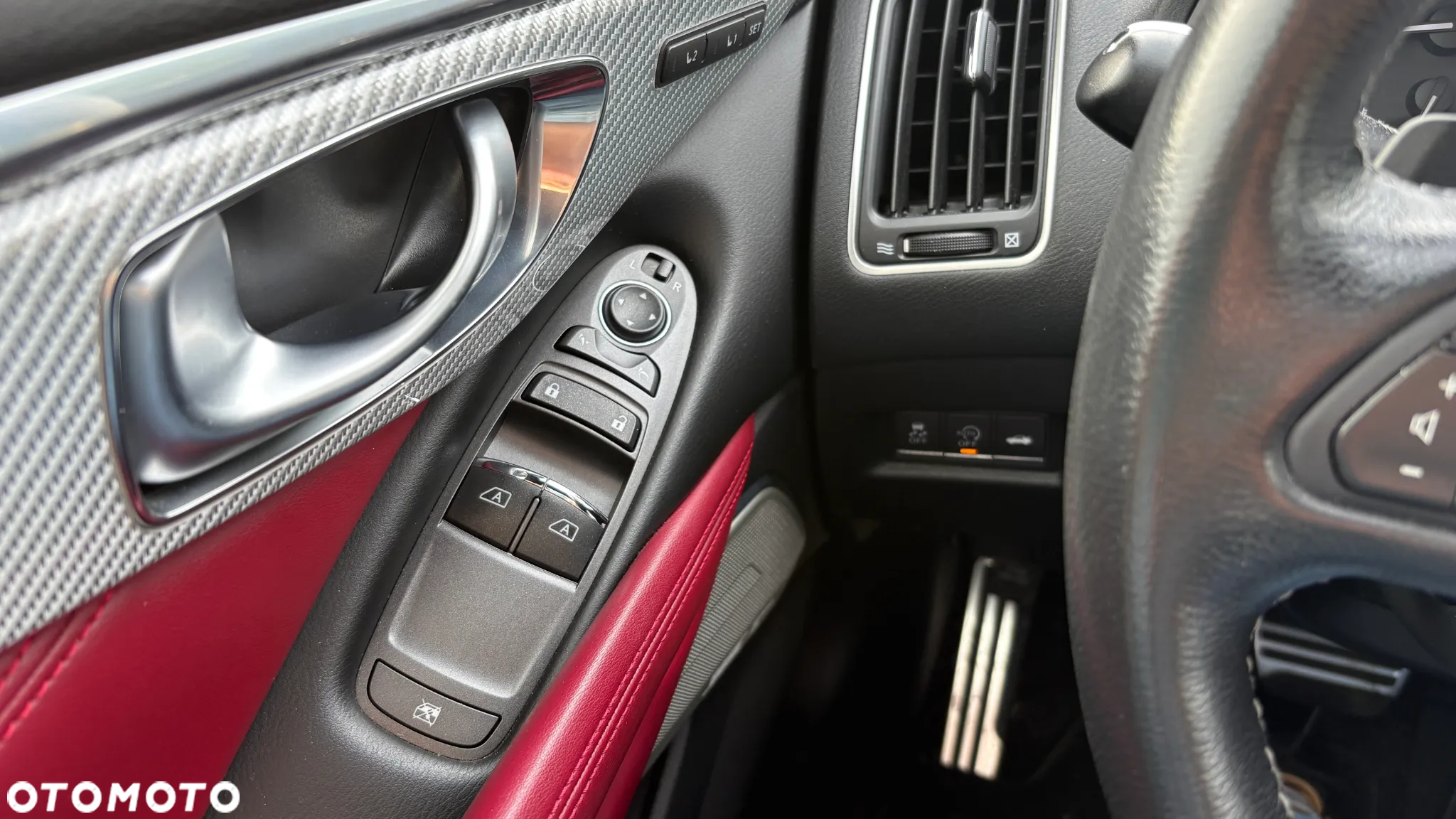 Infiniti Q60 2.0t Sport - 22